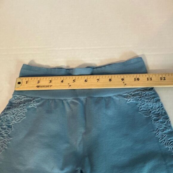 New Fabletics Blue Elise Seamless Capri Size XS/2-4, Embroidered Detail - Picture 9 of 14